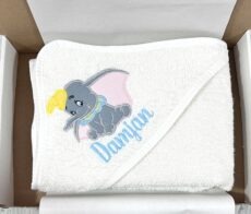Peškir sa imenom.. peškir dumbo. peskir za decake bebe. personalizovani poklon