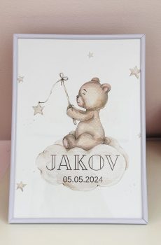 Ram sa imenom bebe za bebinu sobu
